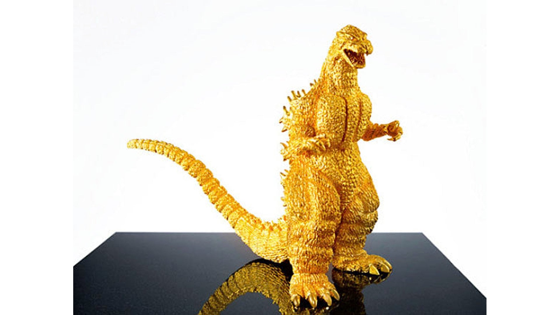japanese-jeweler-commemorates- japanese-jeweler-commemorates-