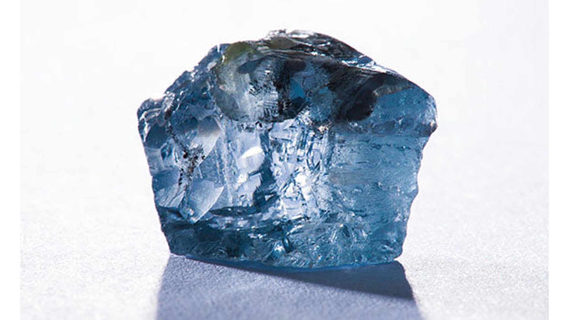 vivid-blue-29-6-carat-rough-