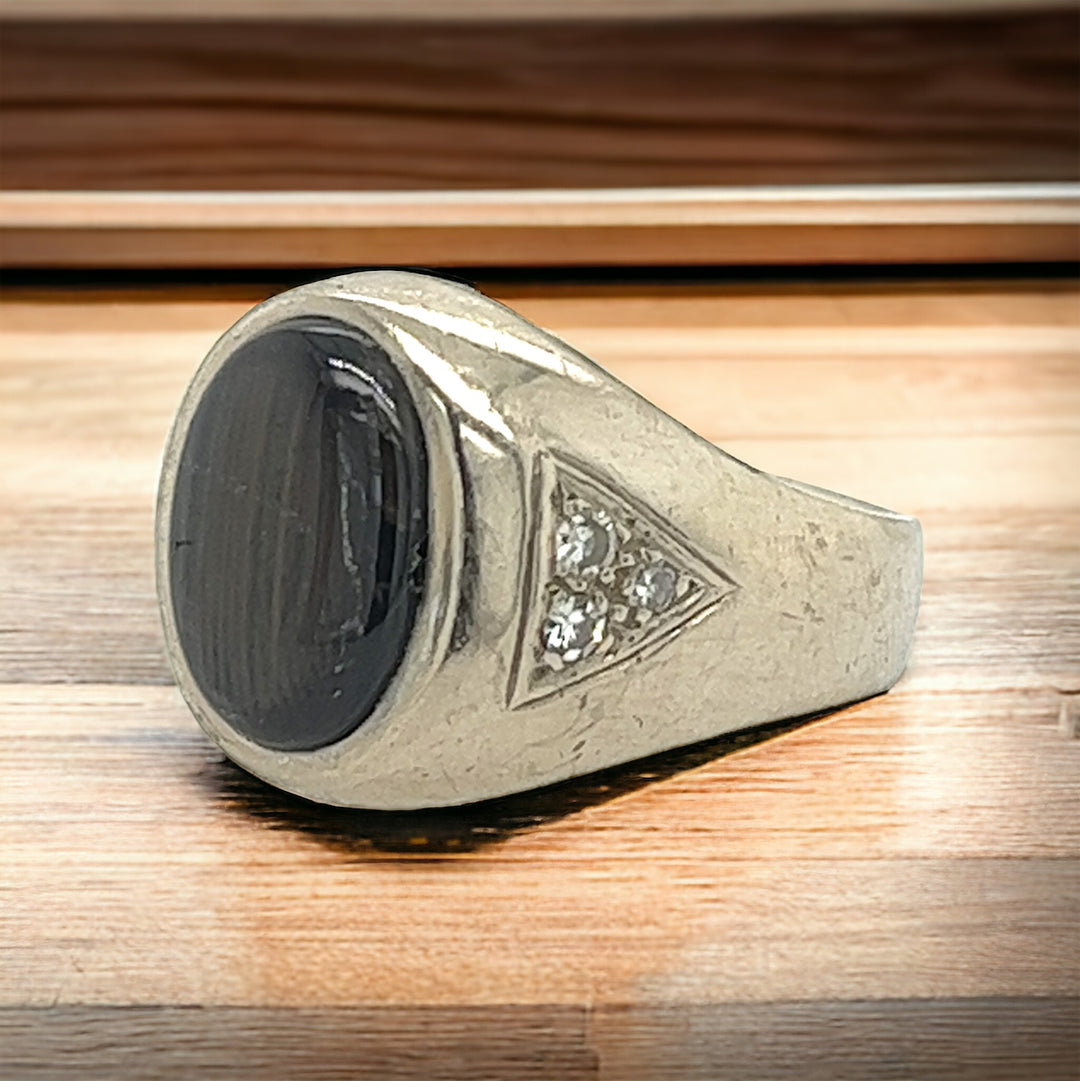 14 Karat White Gold Cat's Eye and Diamond Vintage Ring
