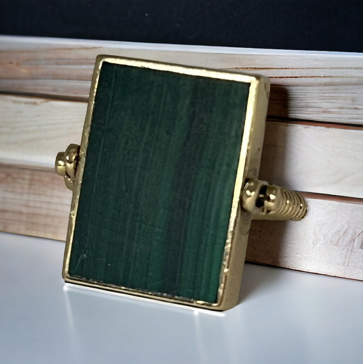 14 Karat Yellow Gold Onyx and Green Malachite Vintage Ring
