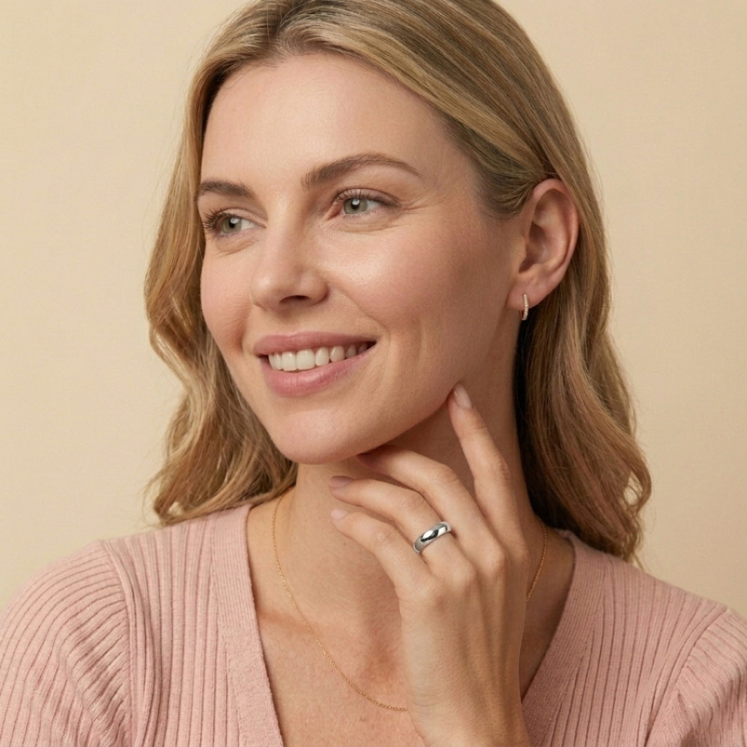 Model wearing a 5mm 14K white gold comfort fit wedding band - AJ's Jewelry, Ridgewood NY