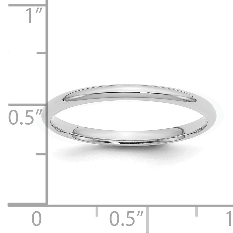 Sterling Silver 2mm Comfort Fit Wedding Band - Close-Up Detail